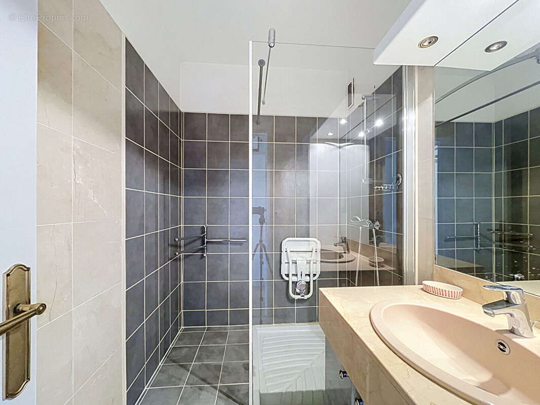 Appartement à CHATILLON