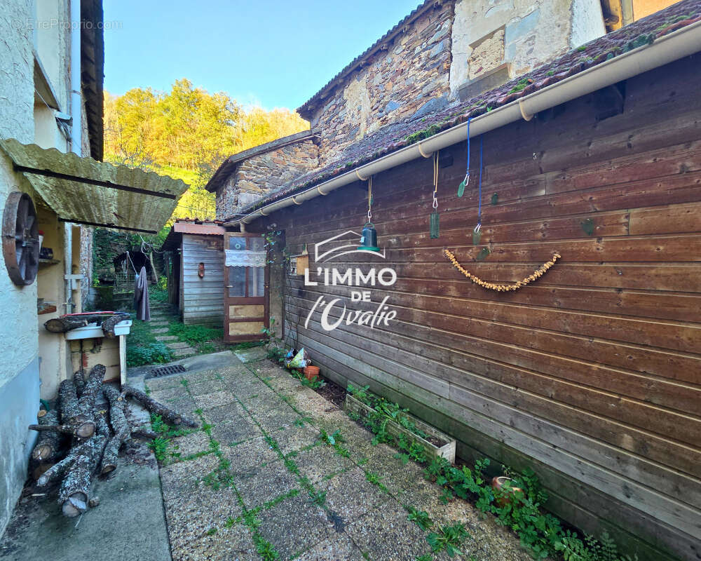 Maison proche Beaulieu Sur Dordogne 7 pièce(s) 105 m2 - photo 2
