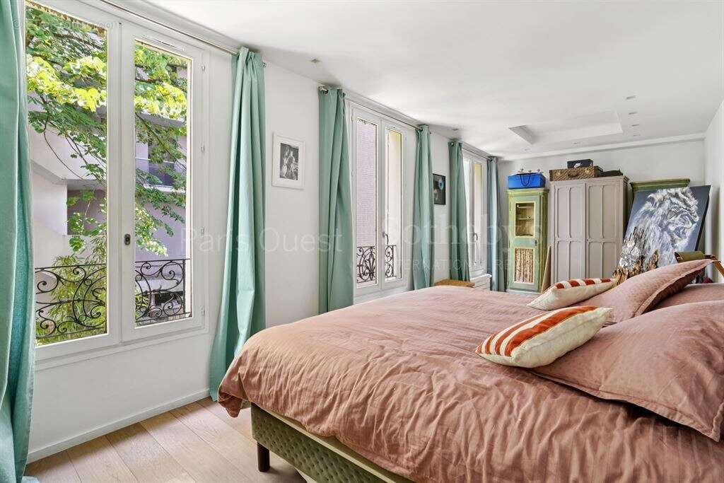 Maison à NEUILLY-SUR-SEINE