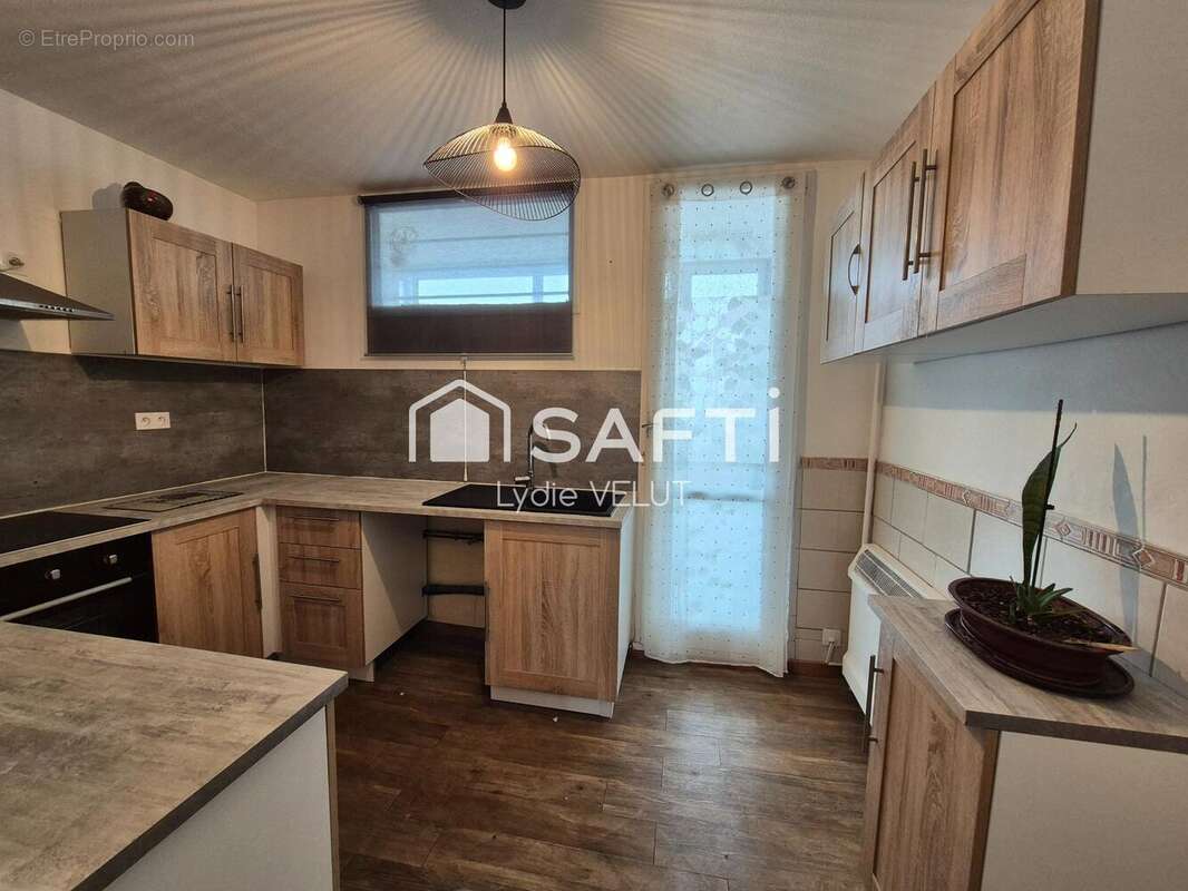 Photo 2 - Appartement à SALON-DE-PROVENCE