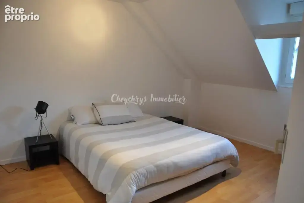 Maison familiale avec jardin et garage - photo 11