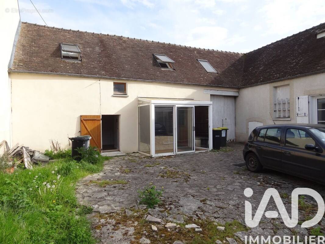 Photo 1 - Maison à EVRY-GREGY-SUR-YERRE