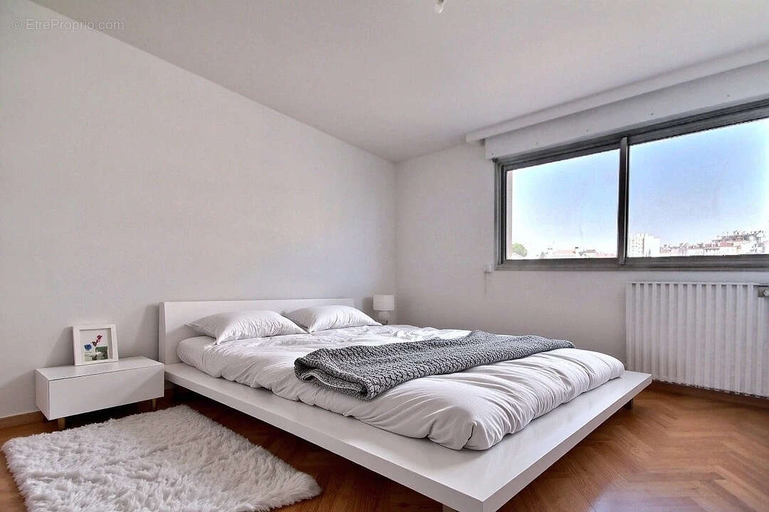 Appartement à MARSEILLE-5E