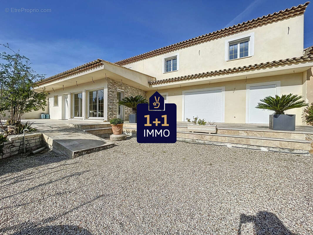 Maison 687 m² à Puget-Sur-Argens  - photo 2