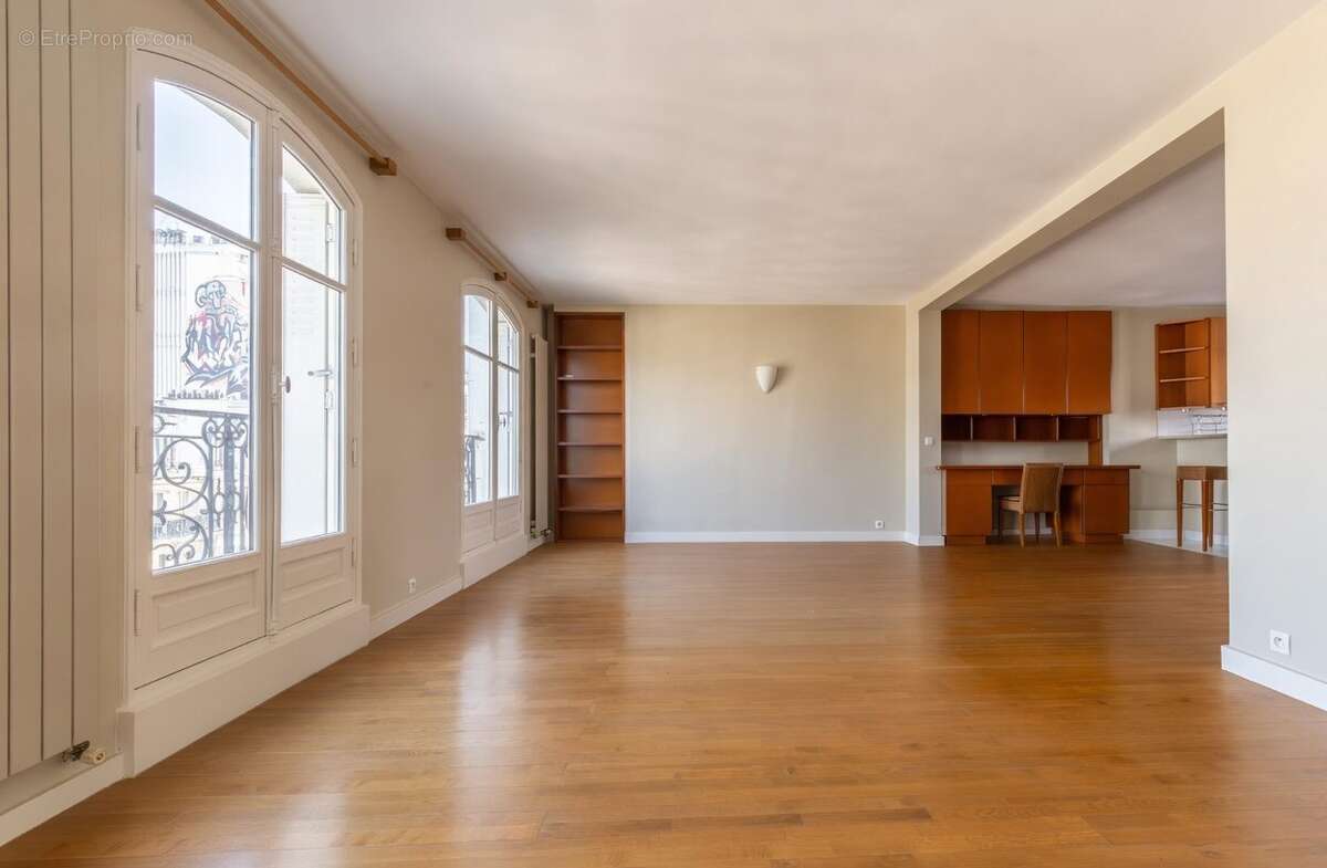 Appartement à PARIS-12E