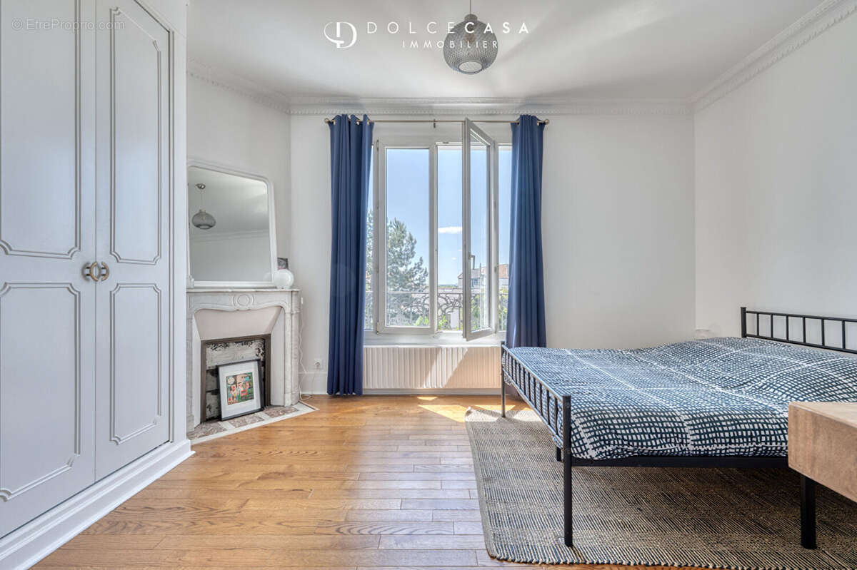 Maison à NOGENT-SUR-MARNE