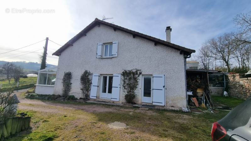 Maison à SAINT-BONNET-DES-QUARTS