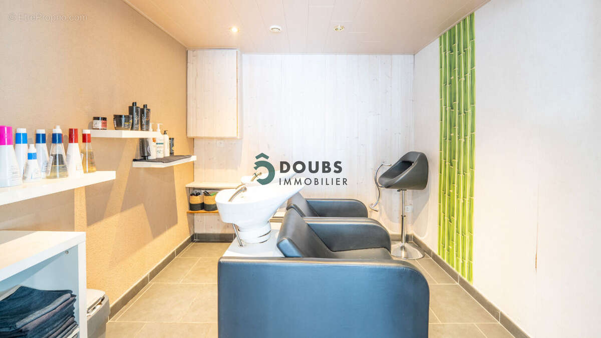 Commerce à LE RUSSEY