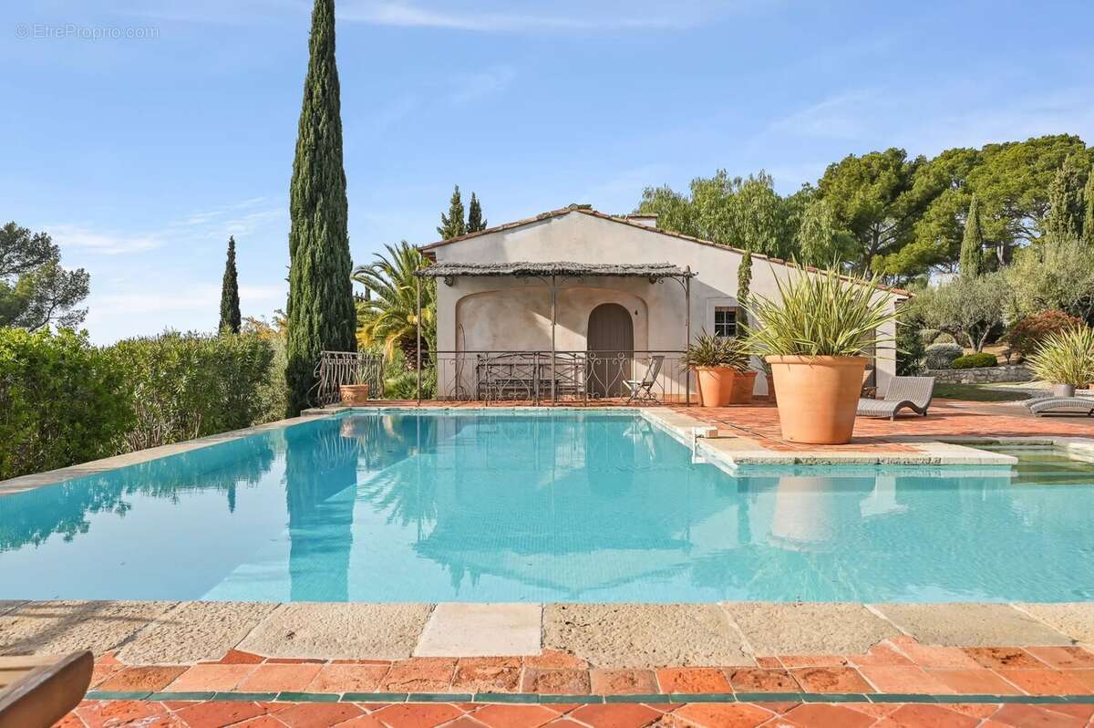 Maison à LA CADIERE-D&#039;AZUR