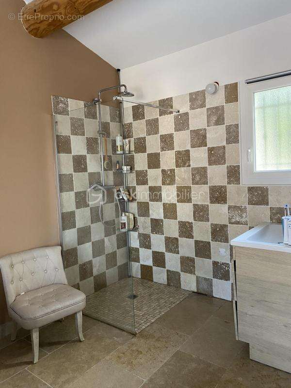 Maison à L&#039;ISLE-SUR-LA-SORGUE