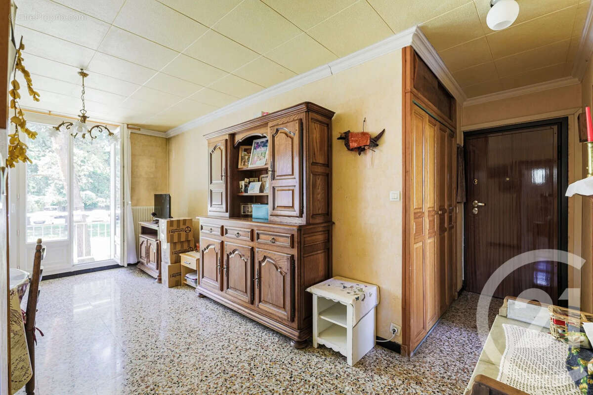Appartement à SAINT-MARTIN-D'HERES