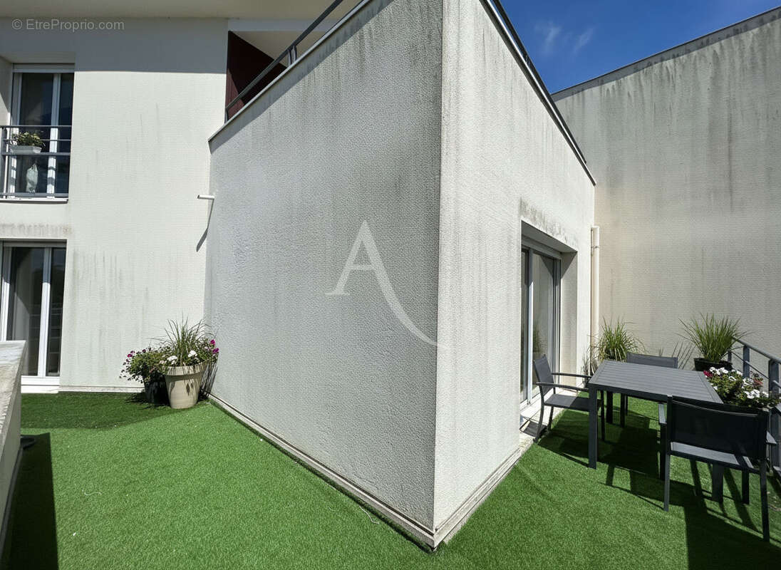 Appartement Orvault PETIT-CHANTILLY 2 pièces avec terrasse de 20m² stationnement + cave - photo 8