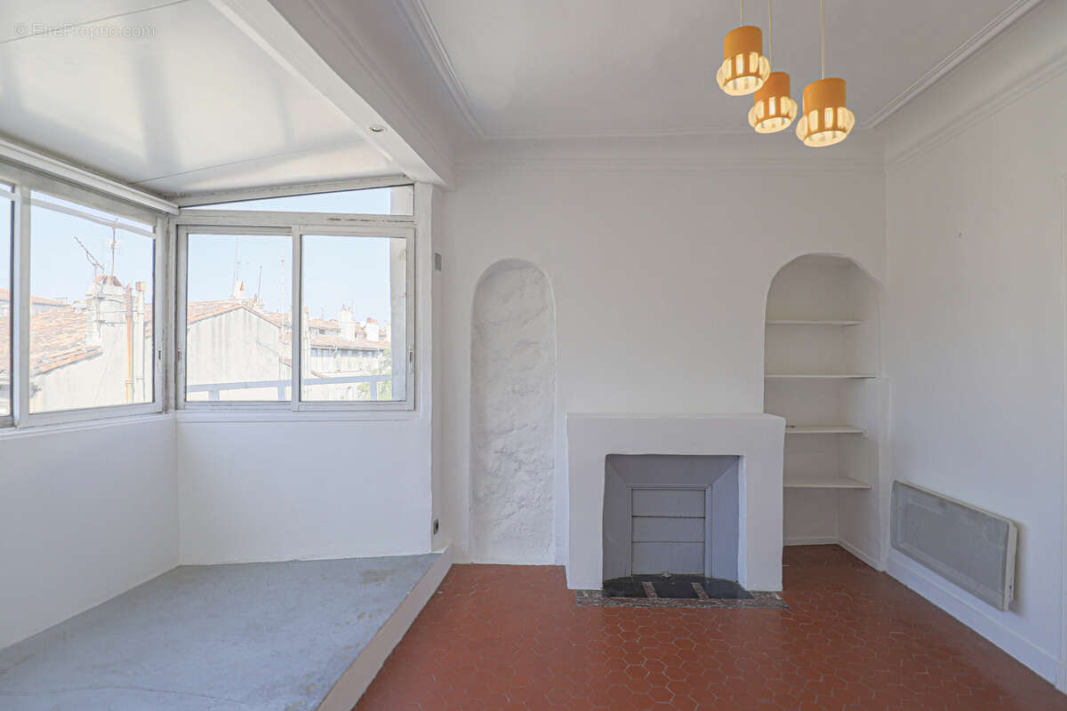 Appartement à MARSEILLE-6E
