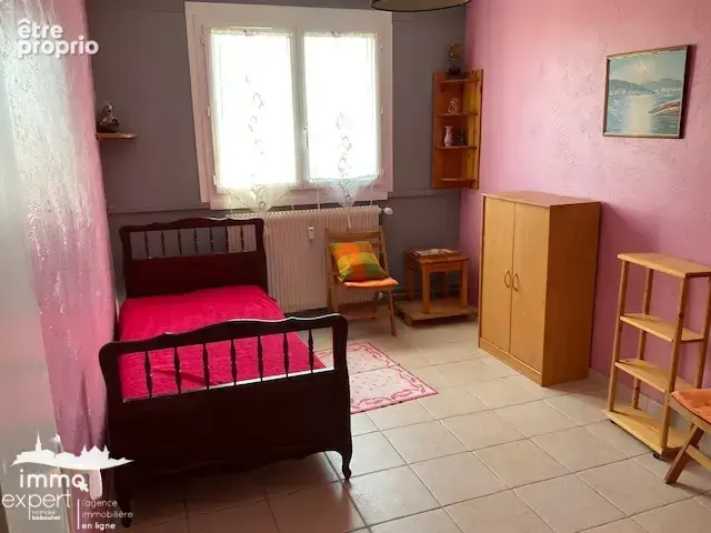 CONTREXEVILLE, Bel Appartement T5 très lumineux, en 1er étage,  situé au calme et proche des commodités ! - photo 8