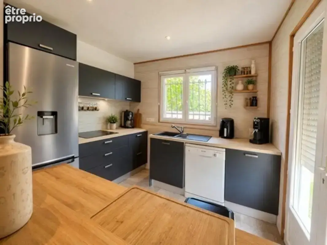 PLAIN-PIED – Maison de 92 m² avec 3 chambres et jardin à Saint-Laurent-Médoc - photo 3