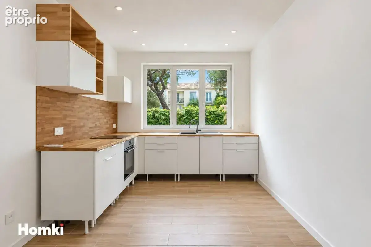 Maison/Villa T5 de 144 m² à Le Crès 34920 - photo 2