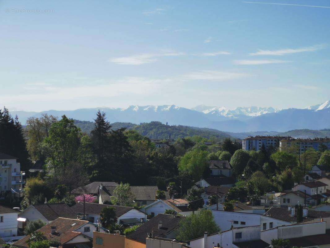 Appartement à BILLERE