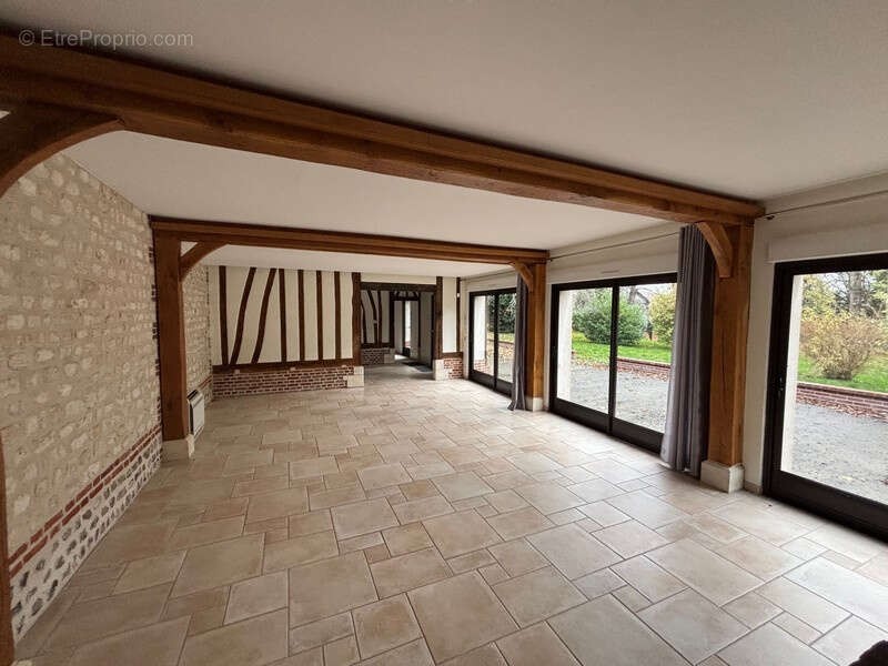 Maison à SAINT-MARTIN-DE-BOSCHERVILLE