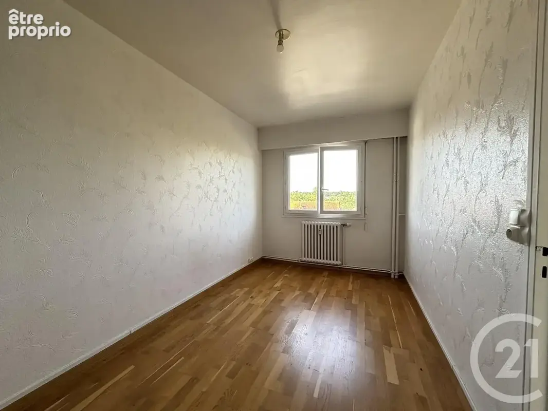 Appartement 2 pièces 44 m² à vendre à Chartres (28000) - photo 5