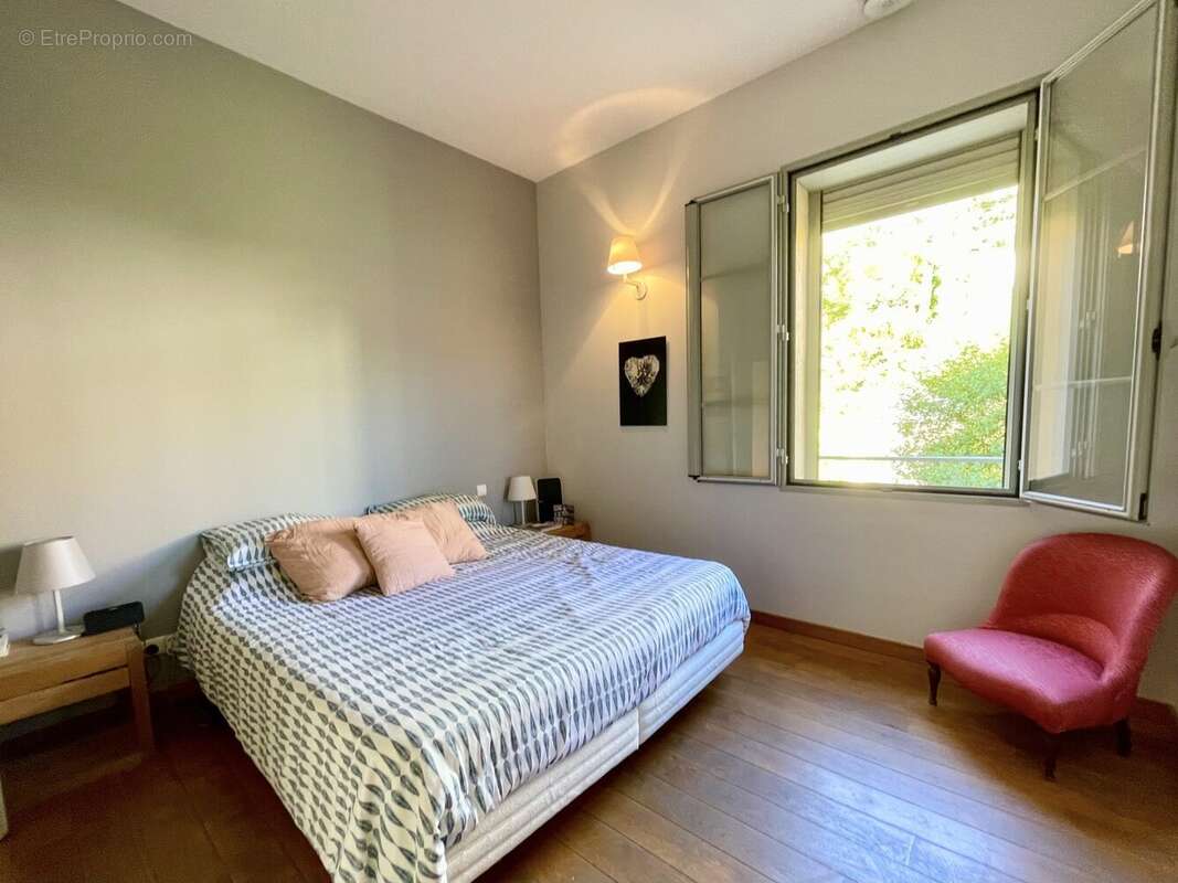 Maison 181 m² à Nimes  - photo 7