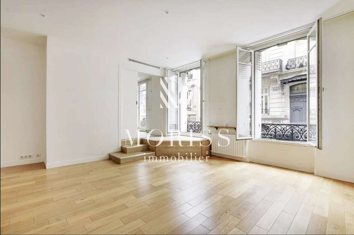 Appartement à CHARENTON-LE-PONT