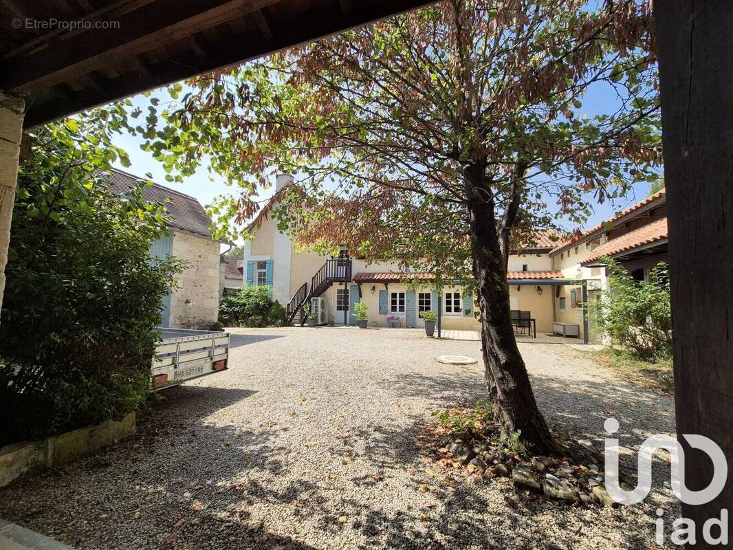 Photo 1 - Maison à SCORBE-CLAIRVAUX