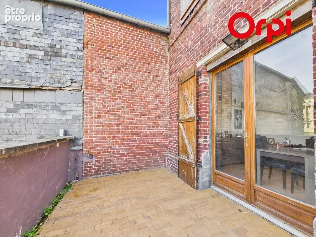 A Brionne, maison avec garage et cour - photo 16