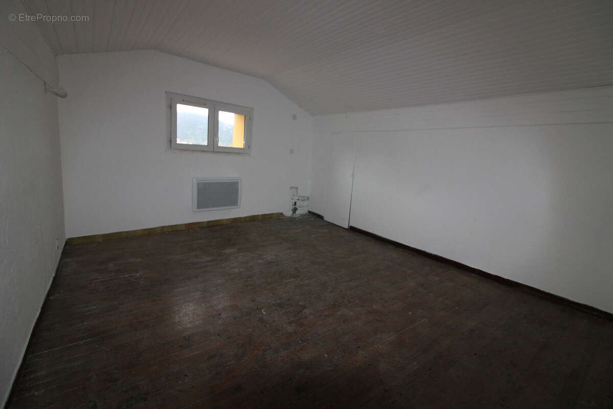 Appartement à LA GRAND-COMBE