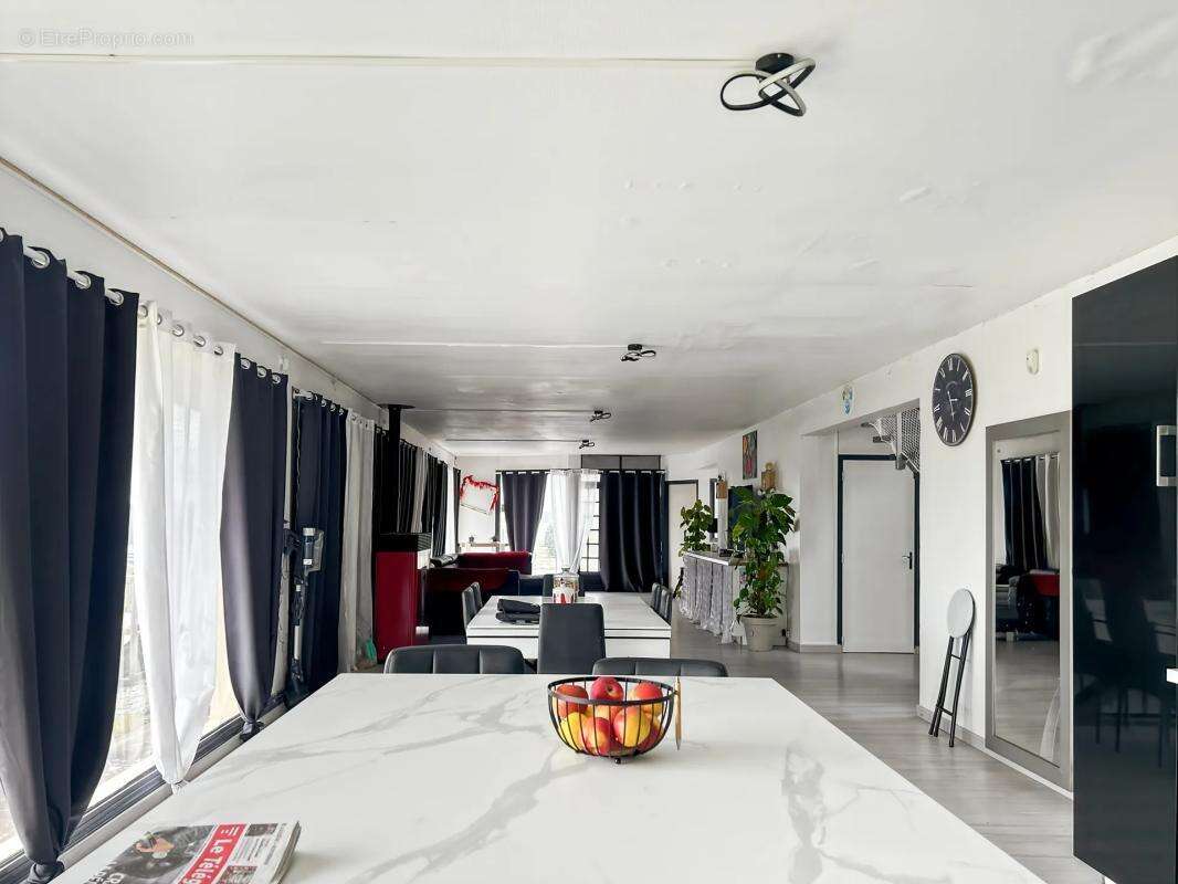 Loft spacieux de 260 m² à Plouguenast-Langast - photo 9