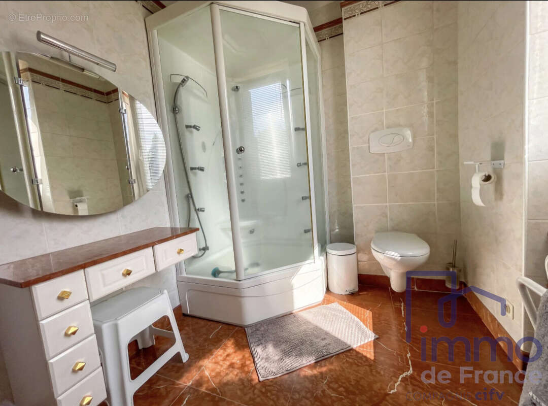 Maison 187 m² à Le Puy-En-Velay  - photo 7