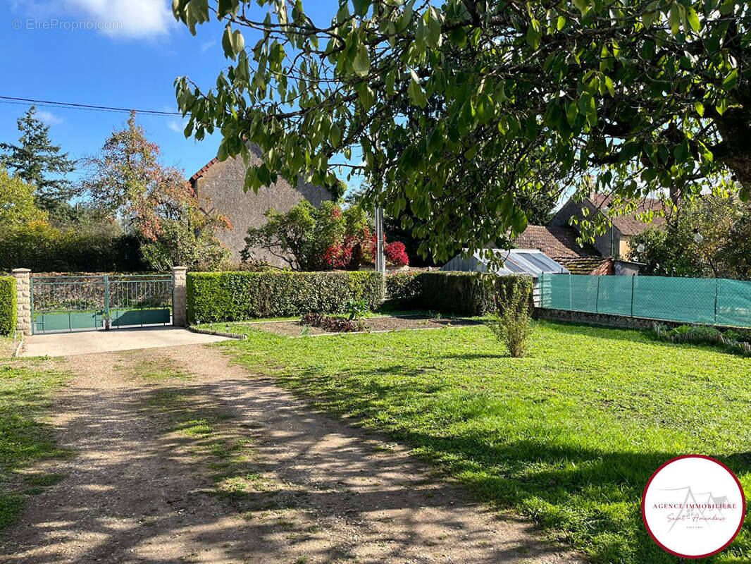 Maison à CHARENTON-DU-CHER