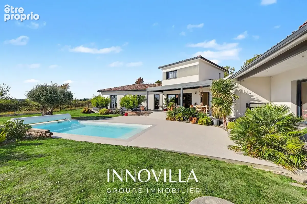 Magnifique propriété contemporaine avec vue dégagée . - photo 1