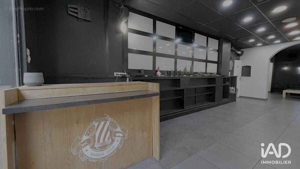 Photo 1 - Commerce à MARSEILLE-6E