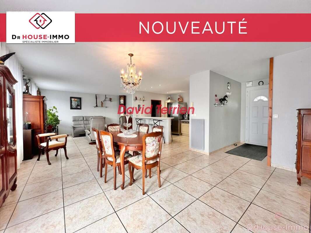 Maison à AMBARES-ET-LAGRAVE