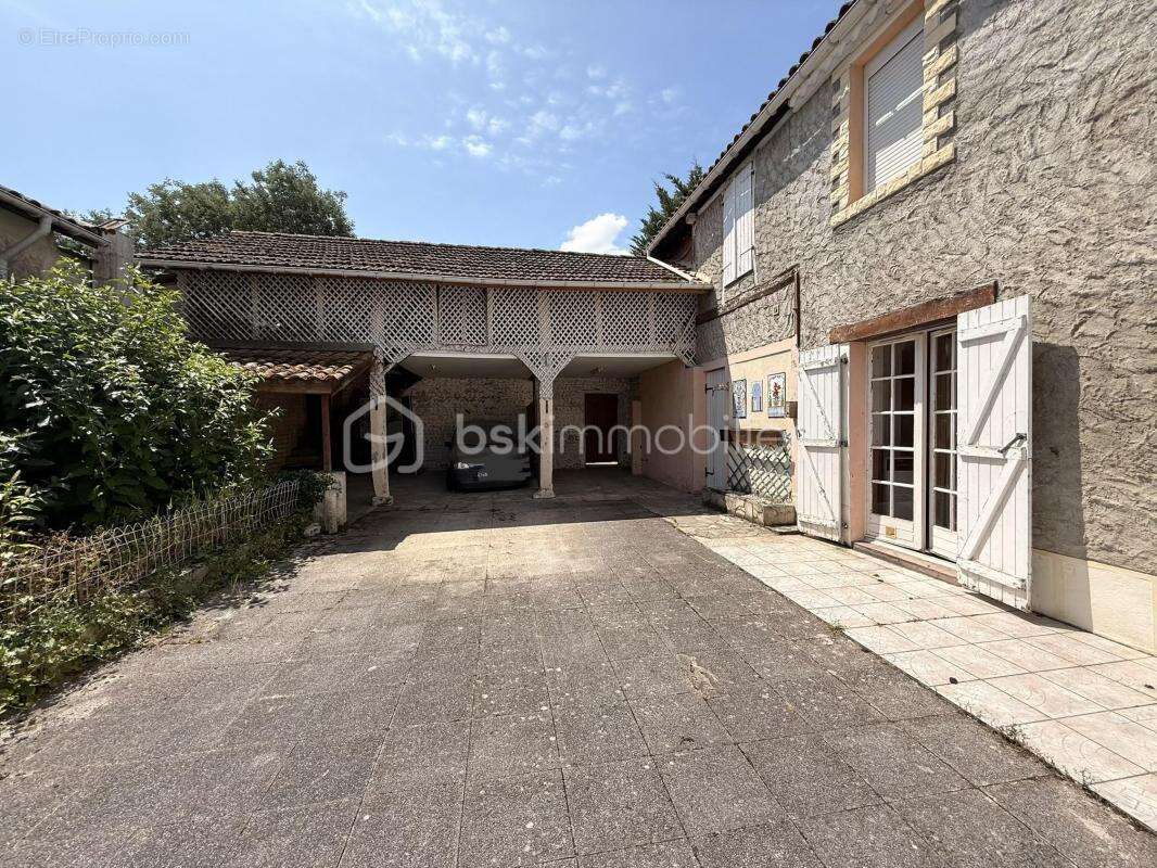 Maison avec 2 appartements - jardin - photo 2
