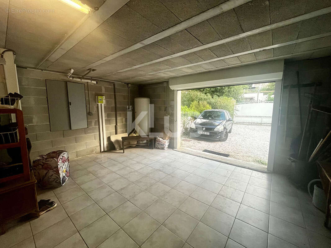 Maison à LA VALETTE-DU-VAR