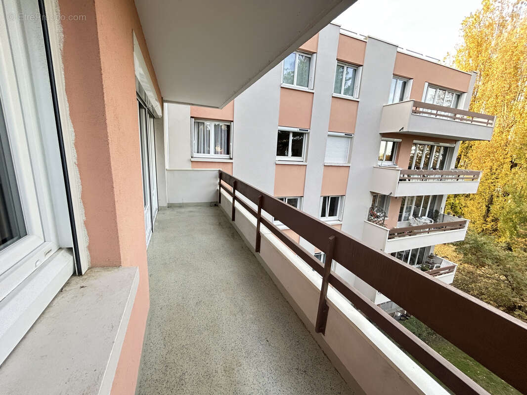 Appartement à VILLEBON-SUR-YVETTE