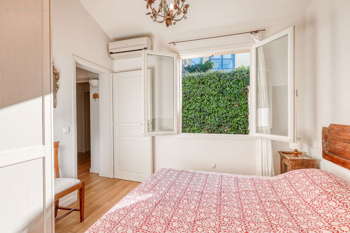 Appartement à SAINT-TROPEZ