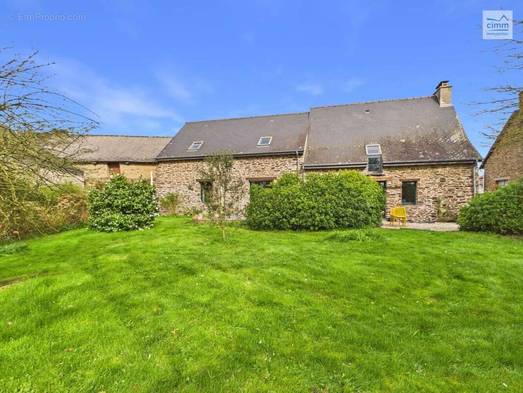 Maison à LES BRULAIS