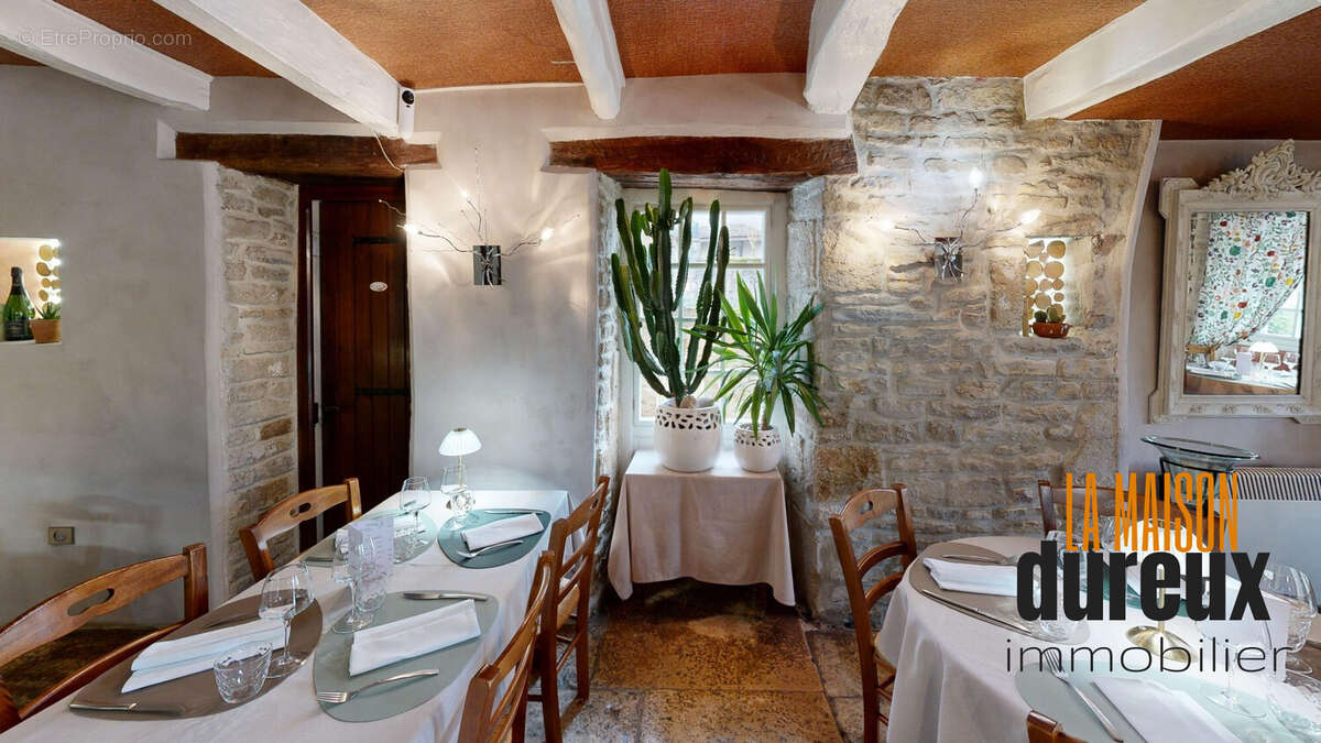 Autre à MONTSAUGEON