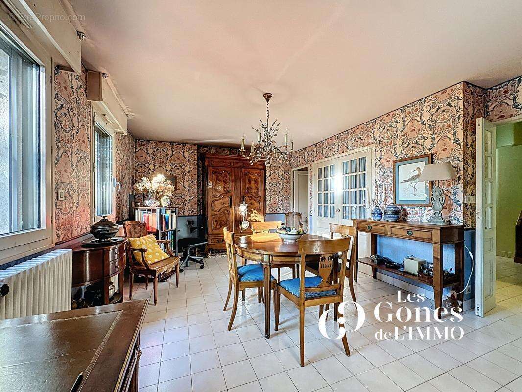 Appartement à CRAPONNE