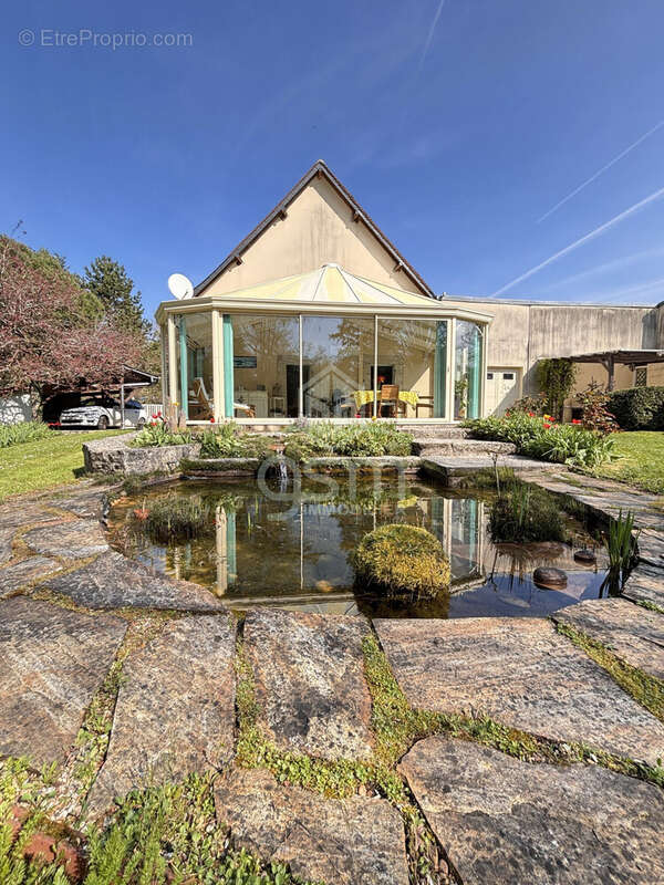 Maison à SAINT-EPAIN