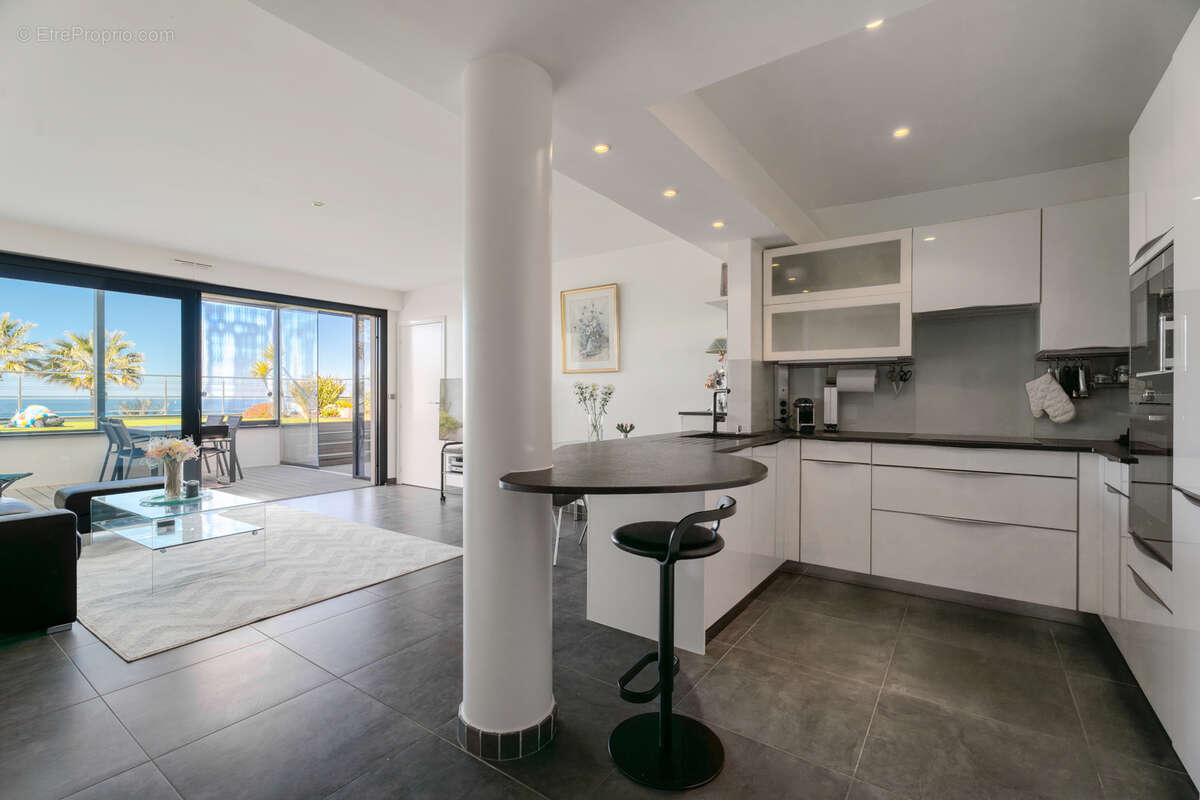 Appartement à SANARY-SUR-MER