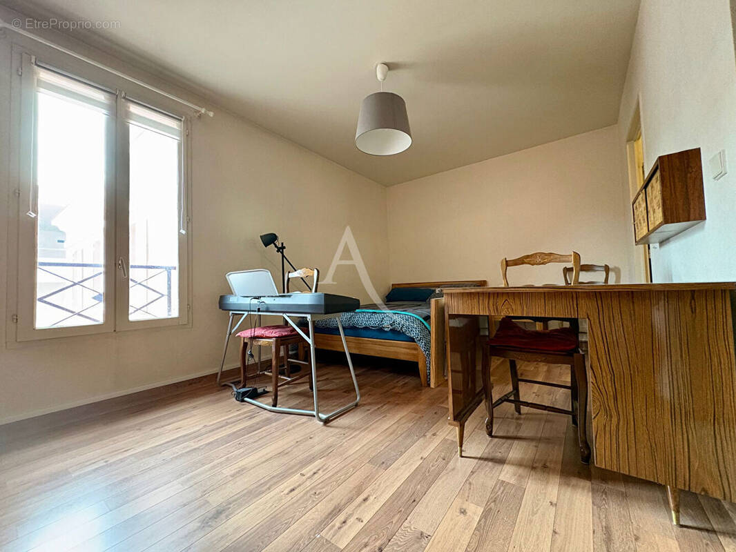 Appartement à GIF-SUR-YVETTE
