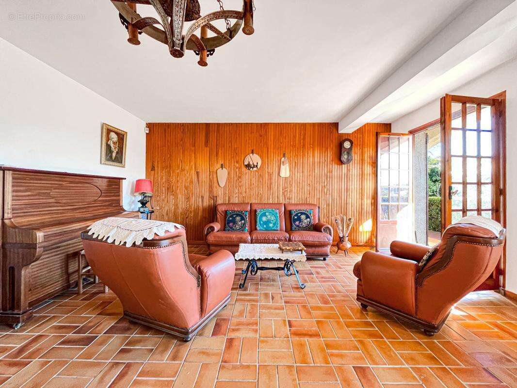 Maison à LA COLLE-SUR-LOUP