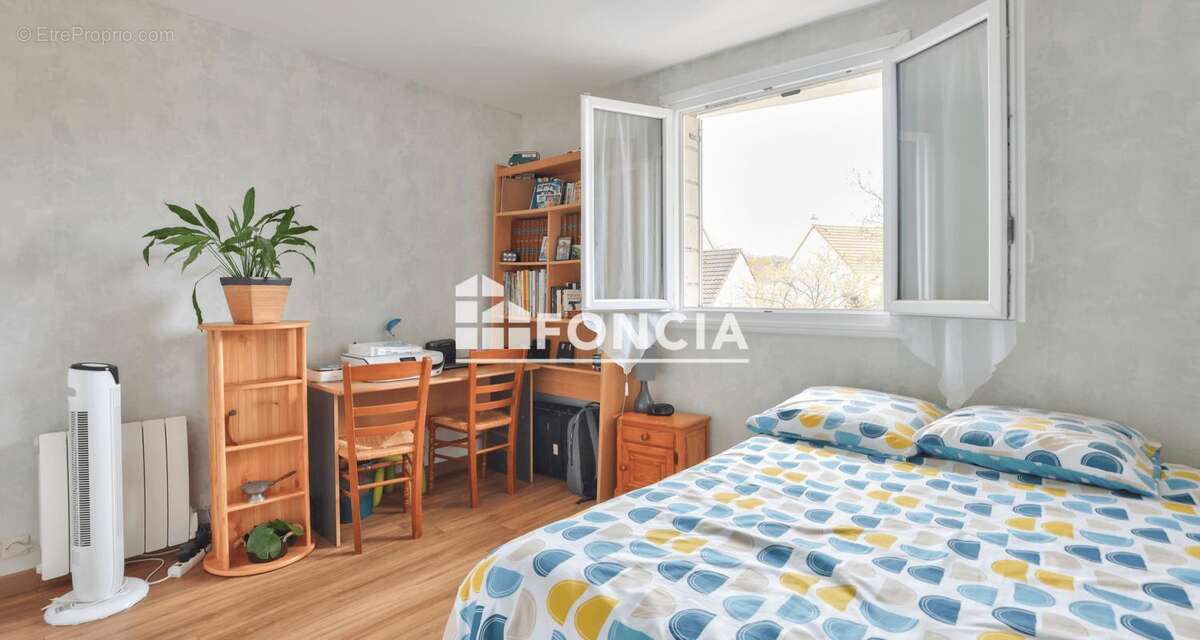 Appartement à MONTIGNY-LE-BRETONNEUX