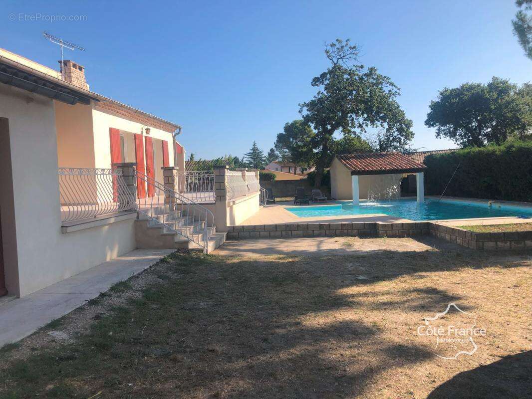 Maison à CAUMONT-SUR-DURANCE