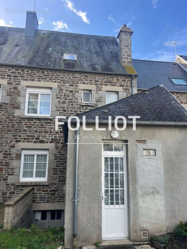 Maison à SOURDEVAL