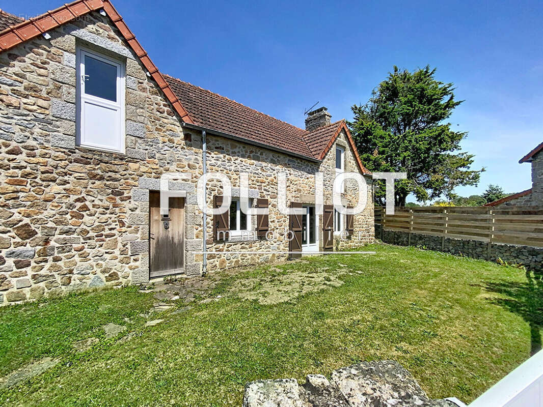 Maison en pierre à vendre / Jullouville - photo 2