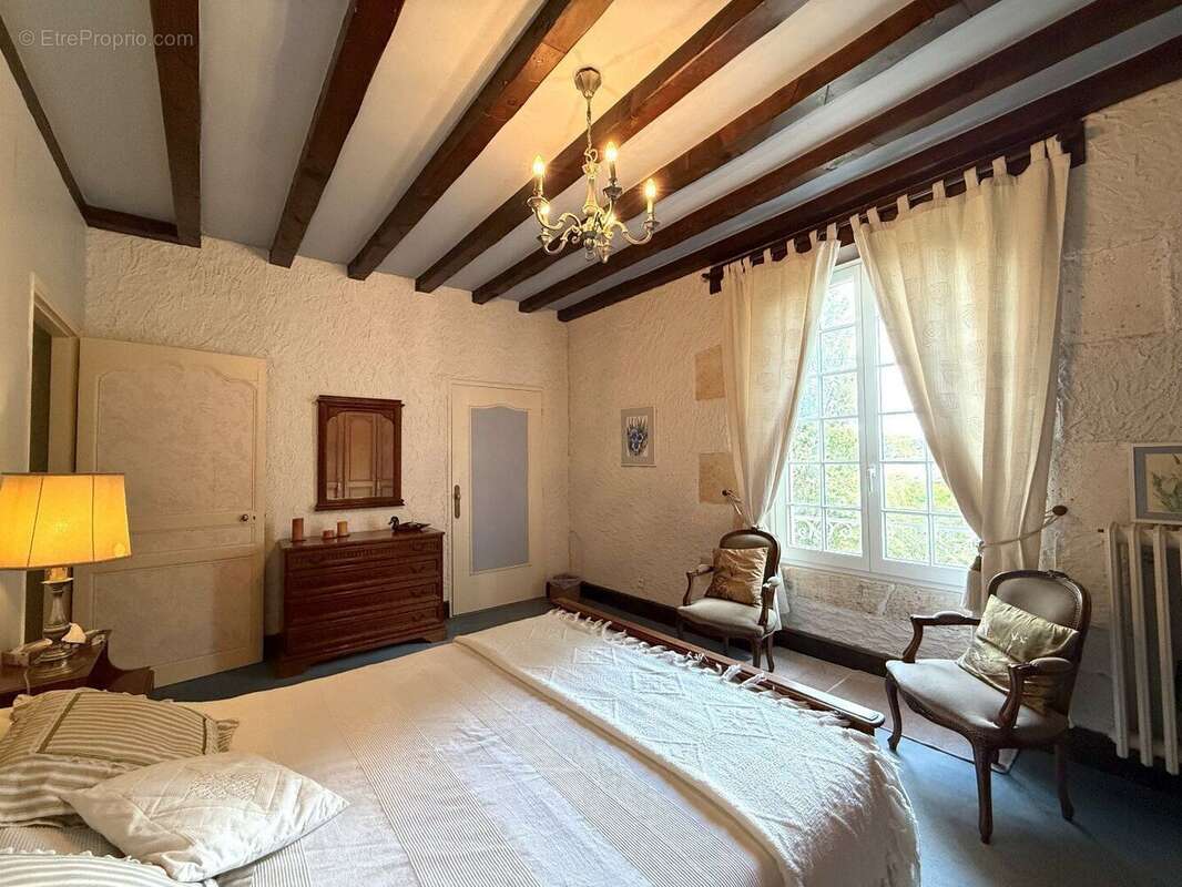 Maison à NONTRON